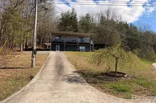 281 Cherrywood Cir, Hayesville, NC 28904 - Photo 2