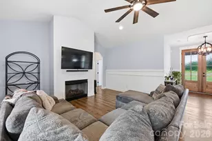 237 Triple Ponds Ct, Clover, SC 29710 - Photo 6