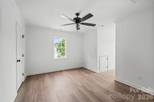 2751 Bridgeport Dr, Winston Salem, NC 27103 - Photo 32
