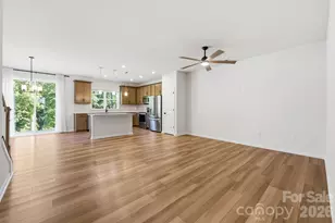 1103 Grays Ml Rd, Charlotte, NC 28215 - Photo 8
