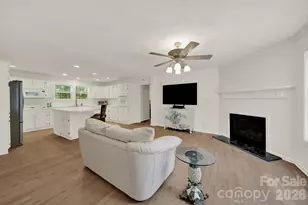15715 Youngblood Rd, Charlotte, NC 28278 - Photo 14