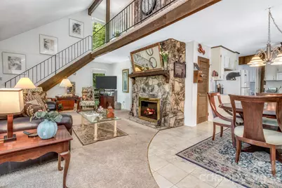 571 Tsisqua Circle, Brevard, NC 28712 - Photo 4