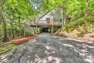 571 Tsisqua Cir, Brevard, NC 28712 - Photo 1