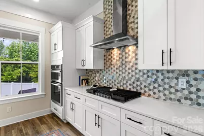 1002 Parkes Street, Matthews, NC 28105 - Photo 6