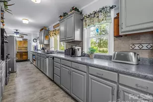 10 Deer Run Ln, Columbus, NC 28722 - Photo 16