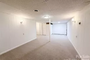 1580 W Cloaninger Ave, Statesville, NC 28625 - Photo 16