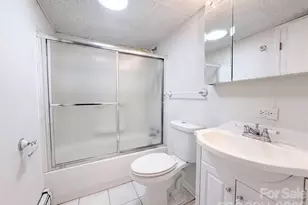 1580 W Cloaninger Ave, Statesville, NC 28625 - Photo 12