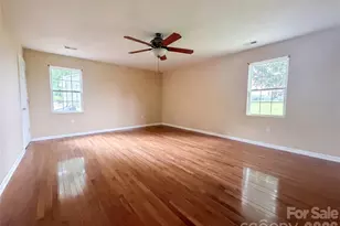 1580 W Cloaninger Ave, Statesville, NC 28625 - Photo 6