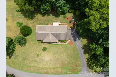 1724 Wellington Avenue, Newton, NC 28658 - Photo 34