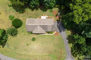 1724 Wellington Ave, Newton, NC 28658 - Photo 34