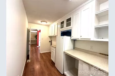 1724 Wellington Avenue, Newton, NC 28658 - Photo 14