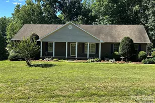 1724 Wellington Ave, Newton, NC 28658 - Photo 6