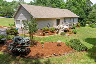 1724 Wellington Ave, Newton, NC 28658 - Photo 4