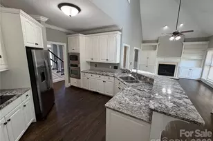 17120 Players Ridge Dr, Cornelius, NC 28031 - Photo 10