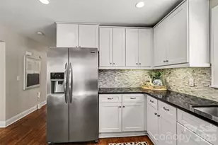 2612 Roslyn Ave, Charlotte, NC 28208 - Photo 12