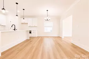 1242 N Sharon Amity Rd, Charlotte, NC 28211 - Photo 16