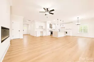 1242 N Sharon Amity Rd, Charlotte, NC 28211 - Photo 12