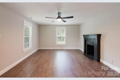 147 N Hillside Street, Rutherfordton, NC 28139 - Photo 8