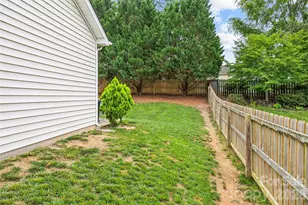 1732 Crabapple Tree Ln, Charlotte, NC 28214 - Photo 48