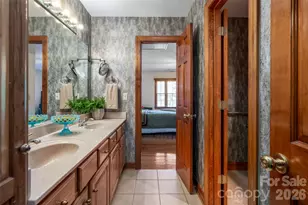 23 Boddington Ct, Asheville, NC 28803 - Photo 32
