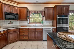 23 Boddington Ct, Asheville, NC 28803 - Photo 12