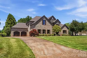 142 Riverchase Ln, Mooresville, NC 28115 - Photo 2
