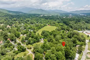100 Stonewall Ave, Swannanoa, NC 28778 - Photo 6
