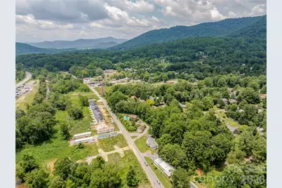 100 Stonewall Avenue, Swannanoa, NC 28778 - Photo 10