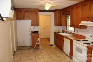 30 Oak Ln, Columbus, NC 28722 - Photo 10