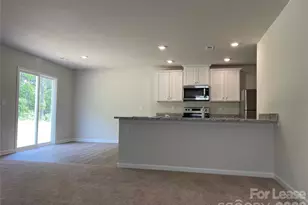 1337 Nia Rd, Charlotte, NC 28215 - Photo 6
