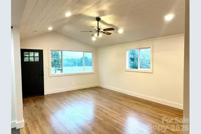 908 E 1st Street, Newton, NC 28658 - Photo 6
