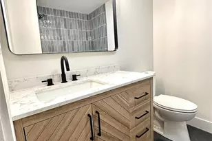 908 E 1st St, Newton, NC 28658 - Photo 16