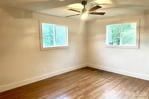 908 E 1st St, Newton, NC 28658 - Photo 12