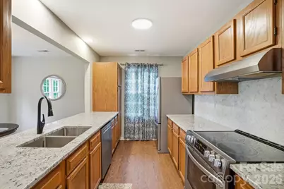 8917 Danson Drive, Charlotte, NC 28277 - Photo 16