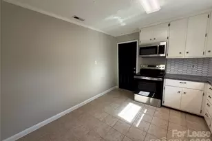 917 Spruce St, Charlotte, NC 28203 - Photo 10