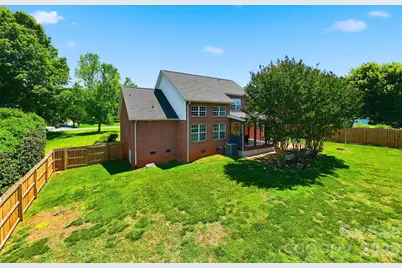4005 Brickfield Street, Hickory, NC 28602 - Photo 6