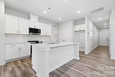 2942 31st Street Lane NE, Hickory, NC 28601 - Photo 8