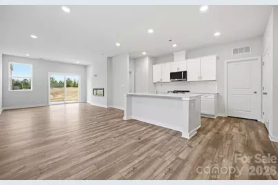 2942 31st Street Lane NE, Hickory, NC 28601 - Photo 6