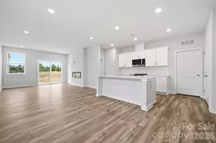 2942 31st St Ln NE, Hickory, NC 28601 - Photo 6