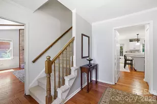 340 Walnut Point Dr, Matthews, NC 28105 - Photo 4