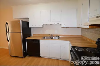 11701 Shandon Circle, Charlotte, NC 28226 - Photo 12