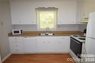 11701 Shandon Cir, Charlotte, NC 28226 - Photo 24