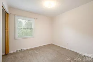 107 Maywood Rd, Hendersonville, NC 28792 - Photo 14