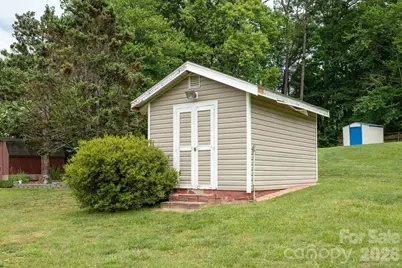 107 Maywood Road, Hendersonville, NC 28792 - Photo 24