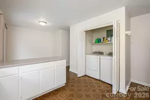 107 Maywood Rd, Hendersonville, NC 28792 - Photo 10