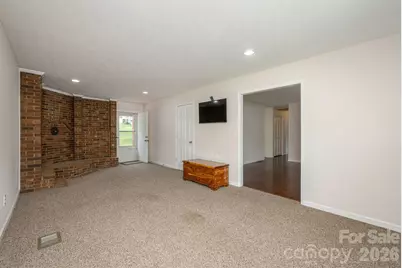 107 Maywood Road, Hendersonville, NC 28792 - Photo 20