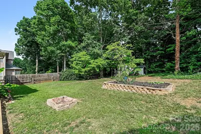 10422 Baskerville Avenue, Charlotte, NC 28269 - Photo 28
