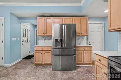 10422 Baskerville Avenue, Charlotte, NC 28269 - Photo 14