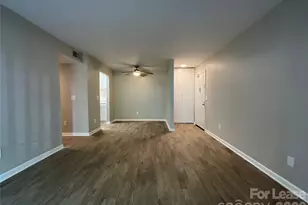 415 Orchard Trace Ln, Charlotte, NC 28213 - Photo 4
