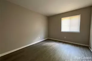 415 Orchard Trace Ln, Charlotte, NC 28213 - Photo 6